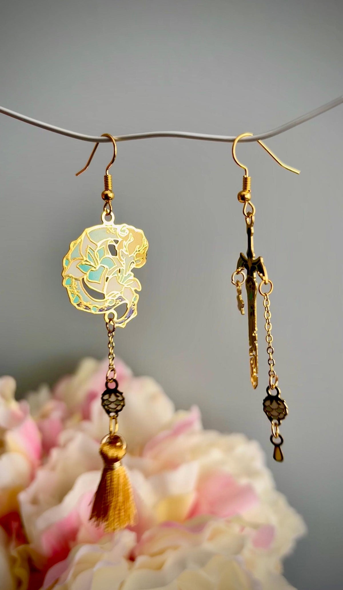 botw/totk inspired | Zelink | Thin/light double-sided Enamel Earrings