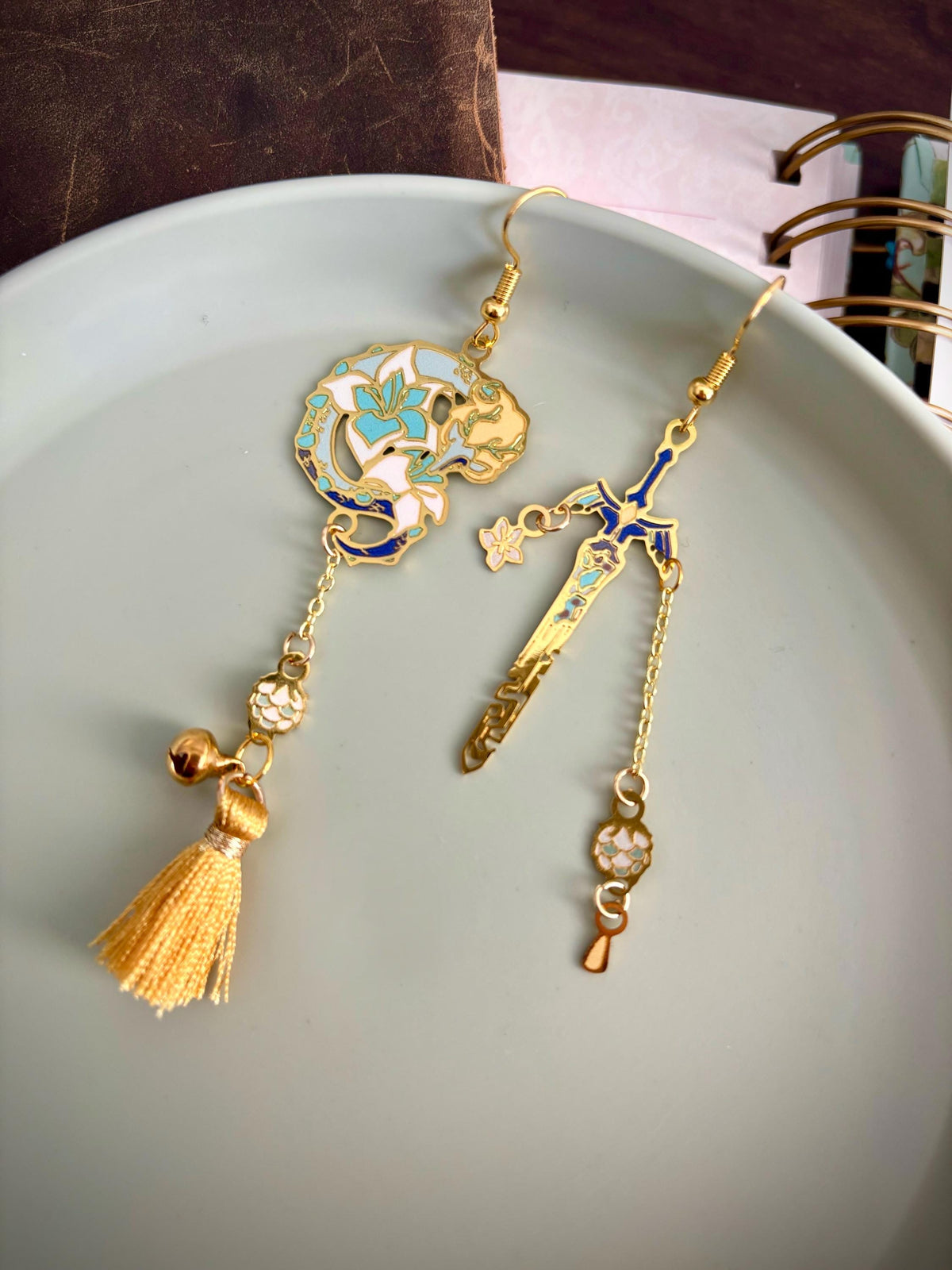 botw/totk inspired | Zelink | Thin/light double-sided Enamel Earrings