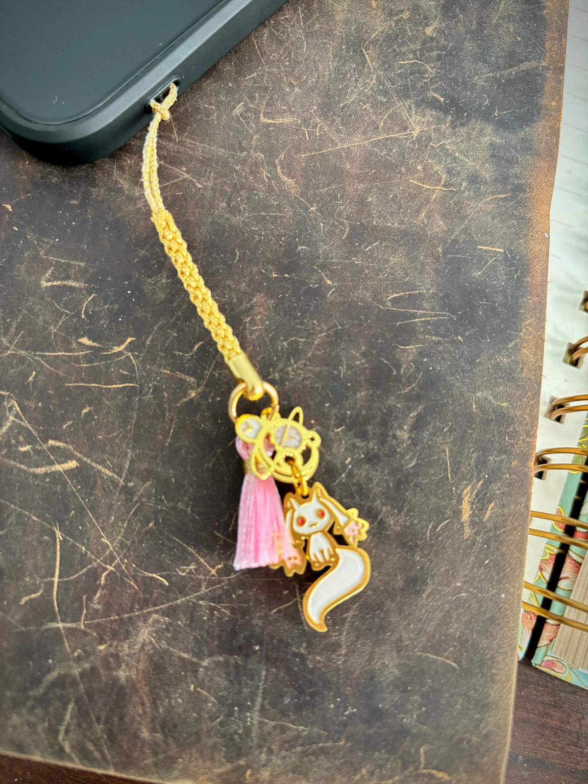 Incubator | magical girls | phone charm  | 11cm