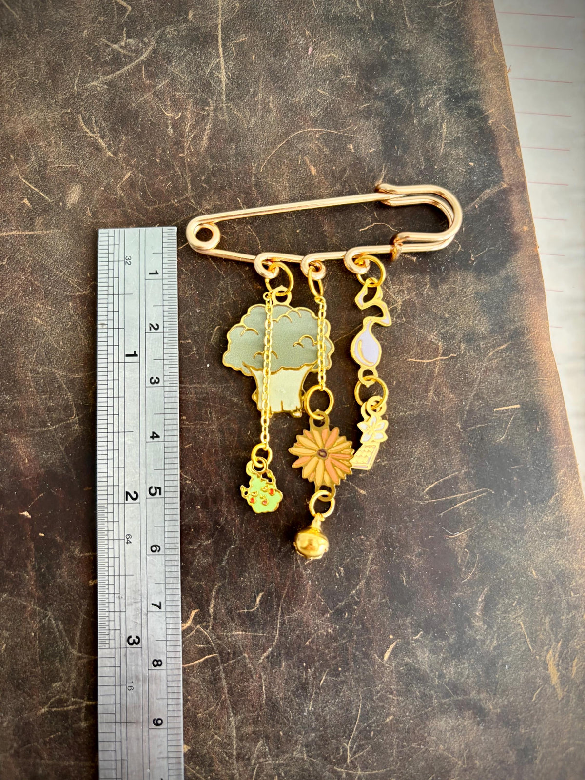 Mob inspired | Dimple | Dangle Pin Charm