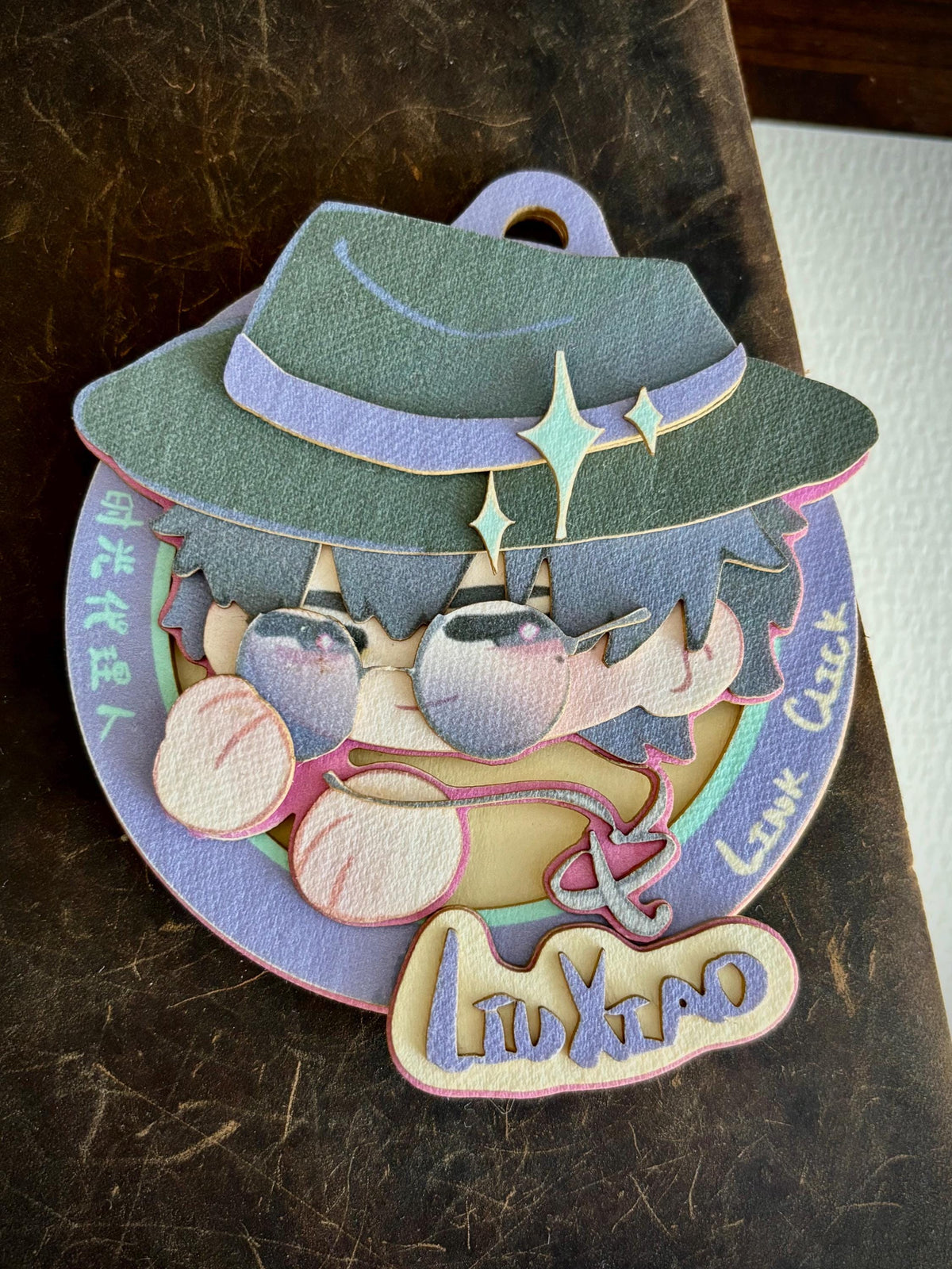LX | link click | paper biscuit, charm/ornament | ~10x9cm