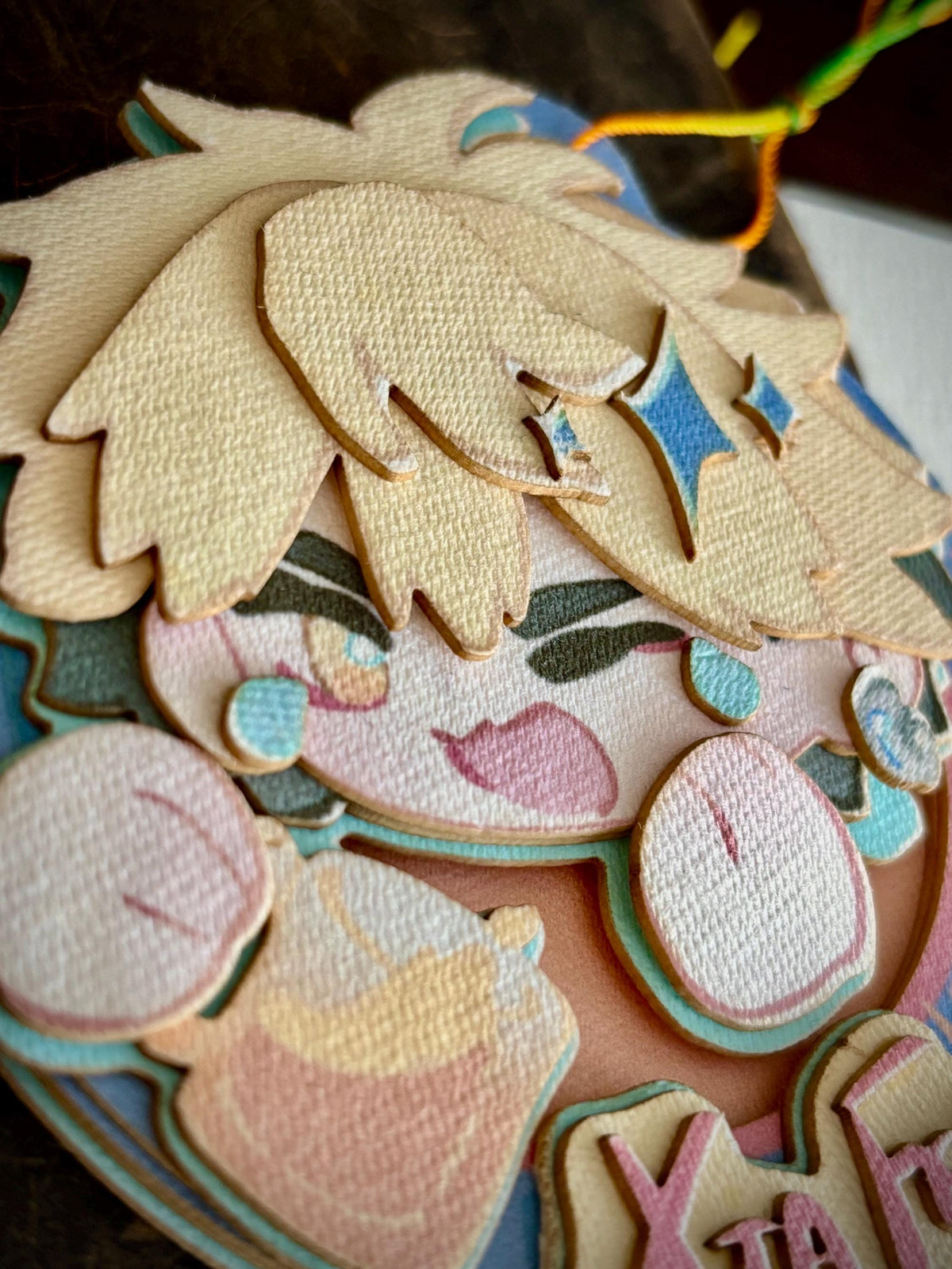 XF | link click | paper biscuit, charm/ornament | ~10x9cm